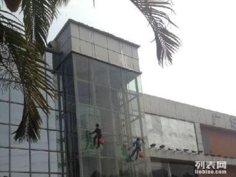 专业高效，守护城市天际线 广州高层建筑外墙与玻璃幕墙清洗服务详解