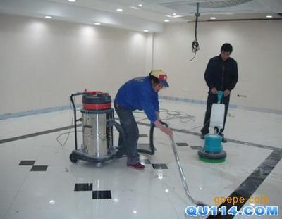 开荒保洁程序详解与价格指南 打造全新建筑环境的专业清洁服务